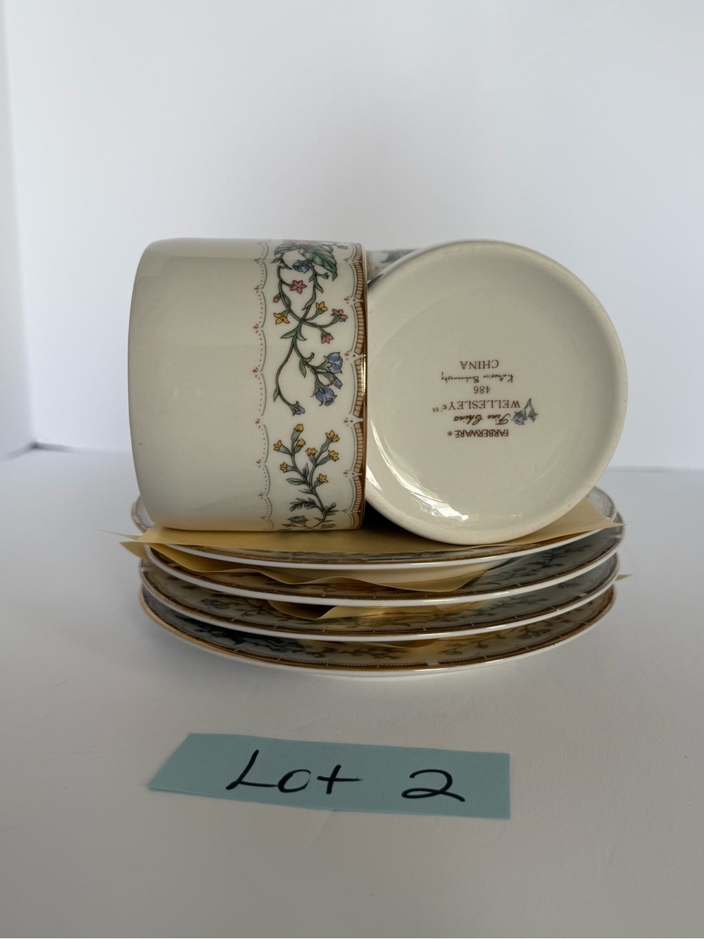 Set of 4 Farberware 1996 Wellesley #486 Fine China Teacups and Saucers 8pcs #2